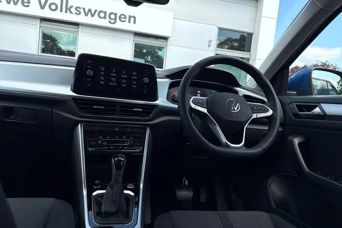2024-volkswagen-t-roc-15-tsi-match-dsg-big-39