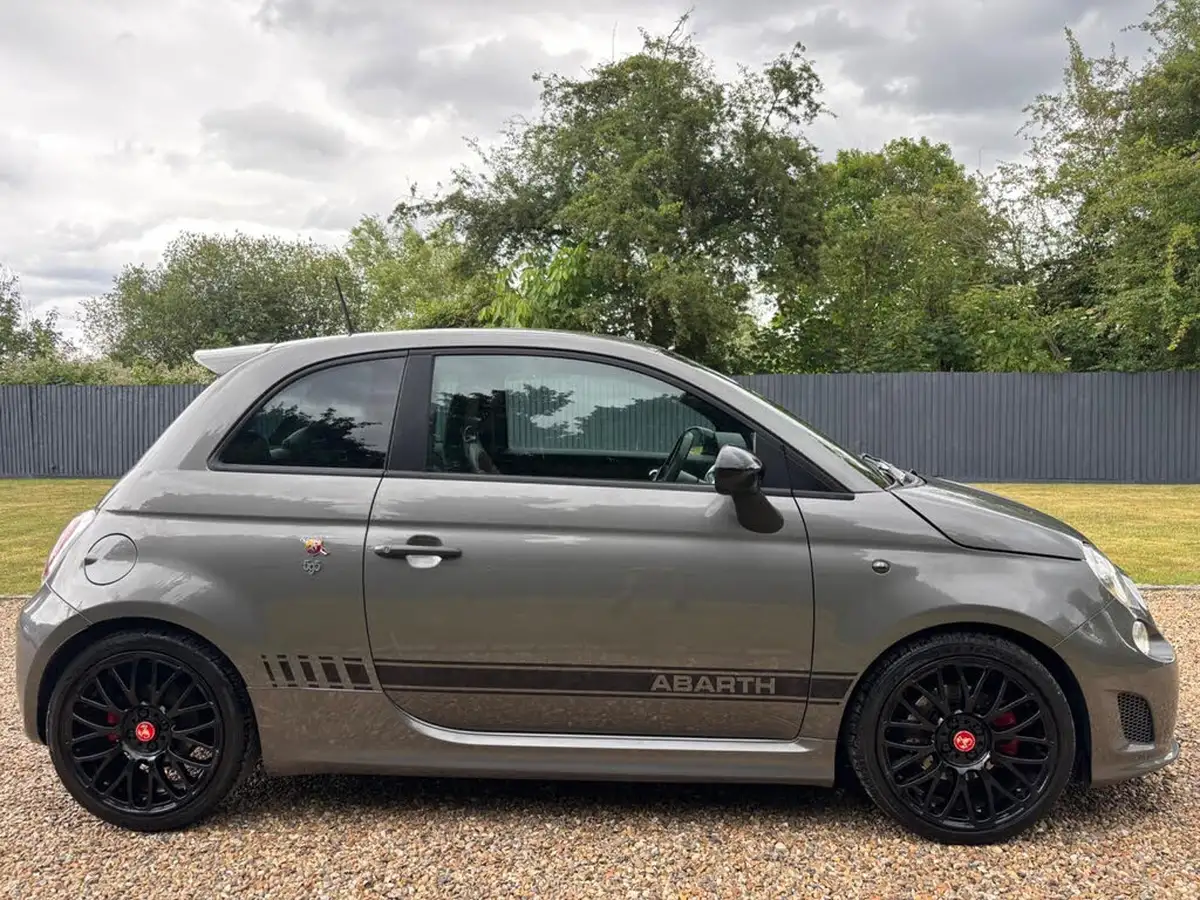 2015-abarth-500-14-tjet-595-turismo-160bhp-big-9