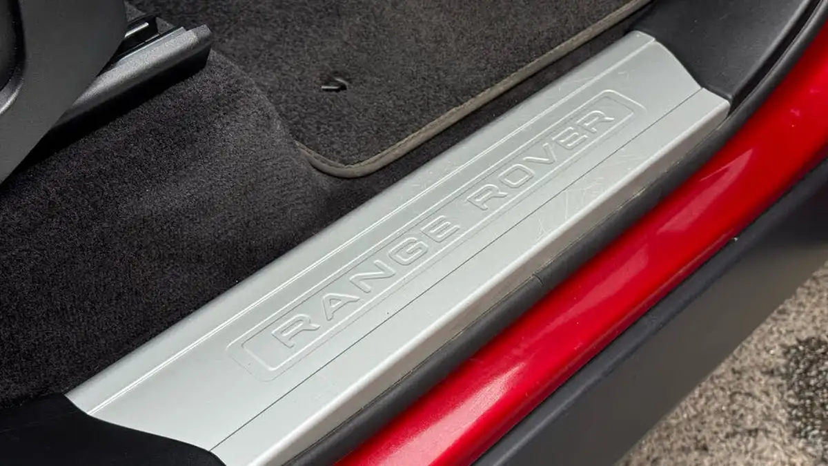 2021-land-rover-range-rover-sport-20-p400e-hse-silver-big-27
