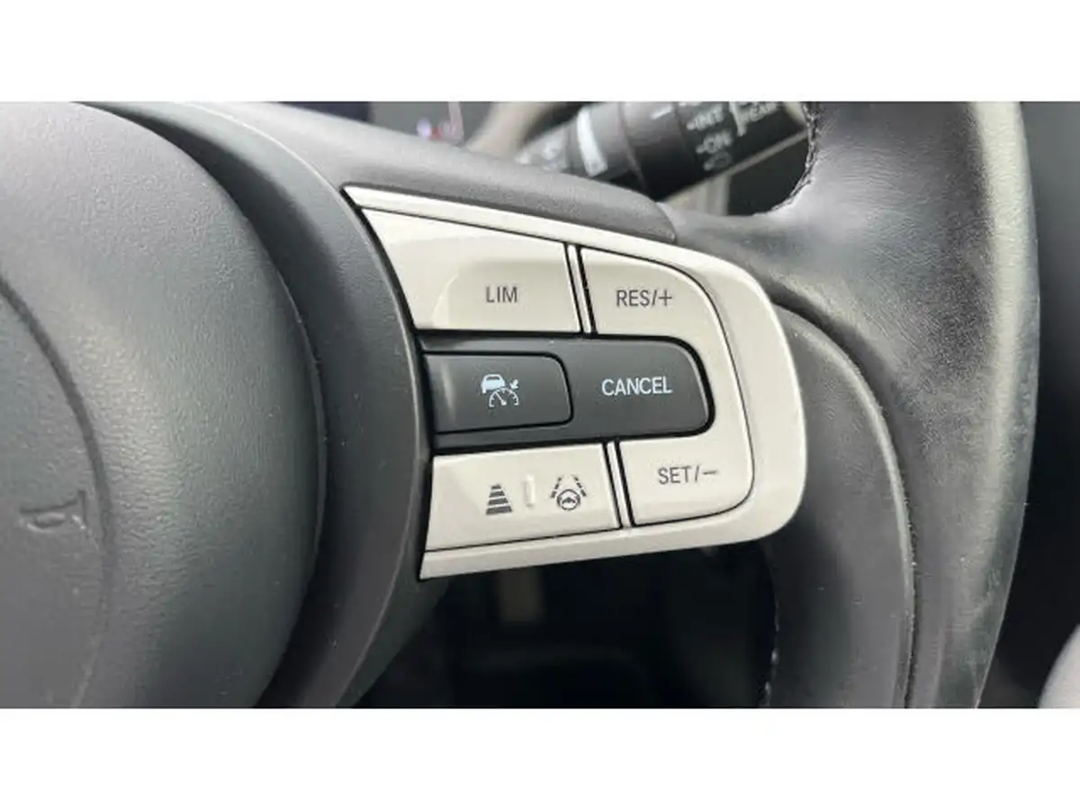 2020-honda-jazz-15-i-mmd-crosstar-ex-big-22