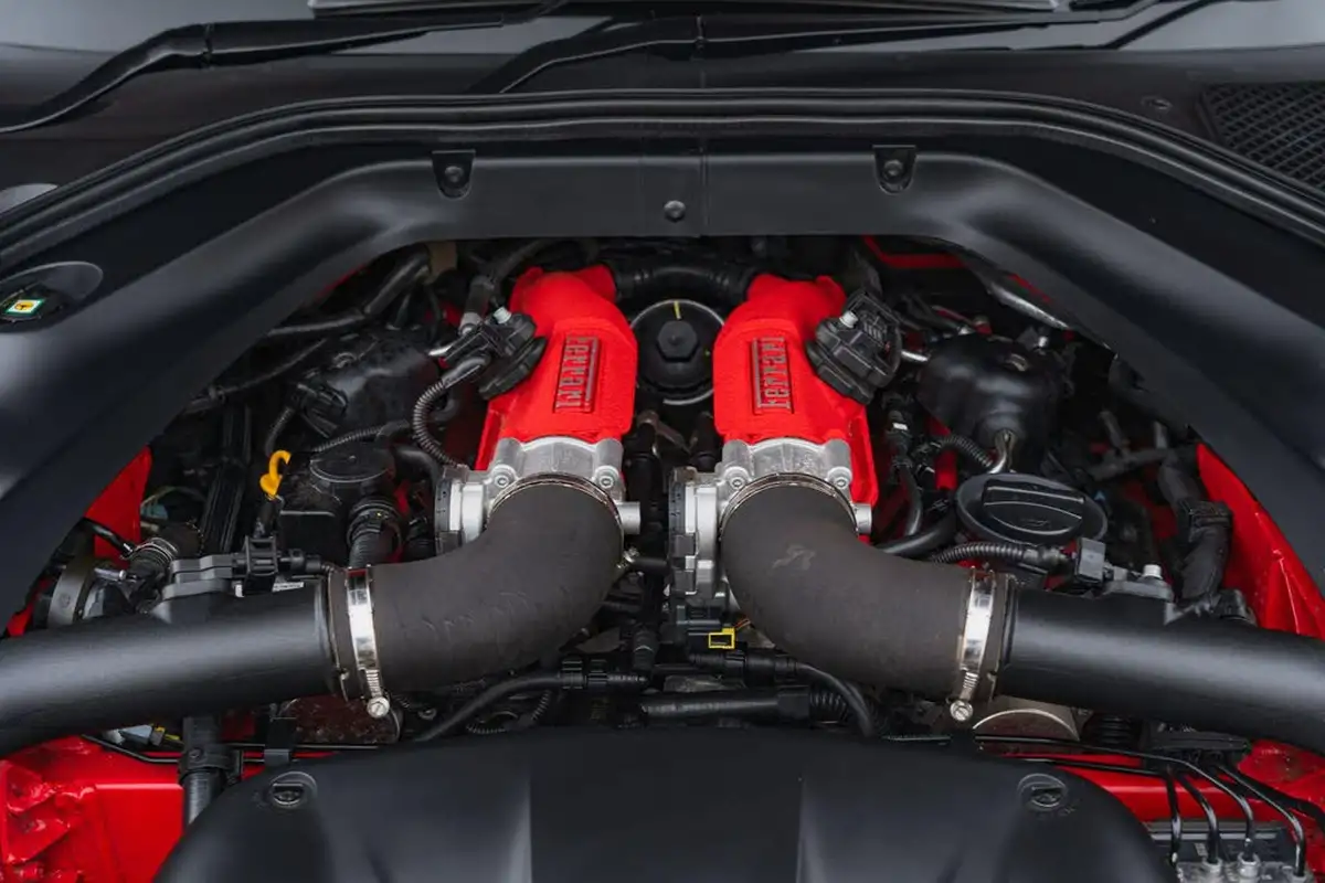 2015-ferrari-california-39-t-big-10