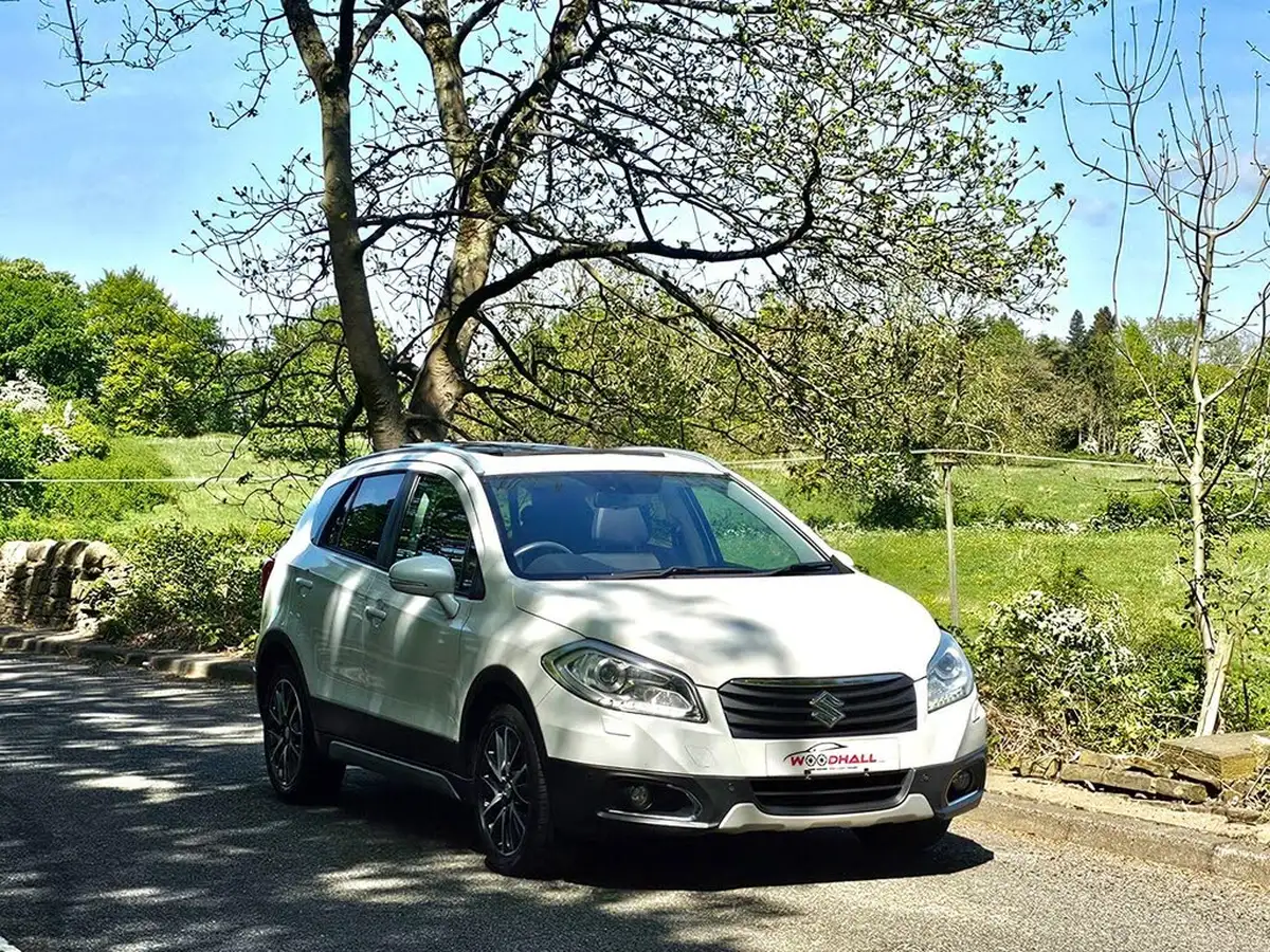 2014-suzuki-s-cross-16-sz5-allgrip-big-4