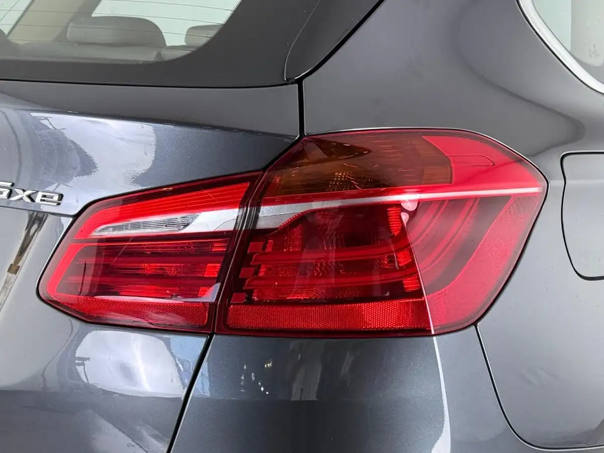 2019-bmw-2-series-15-225xe-phev-luxury-big-9