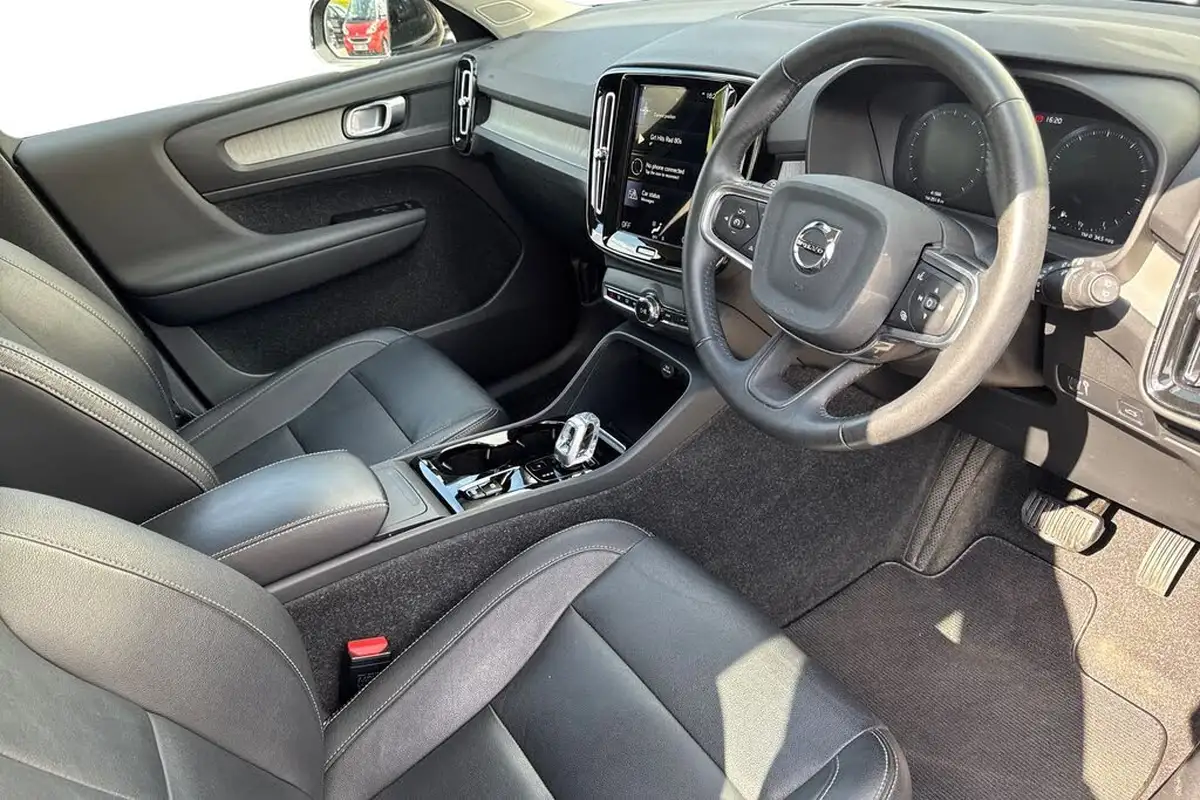 2021-volvo-xc40-15-t3-inscription-163bhp-geartronic-big-9