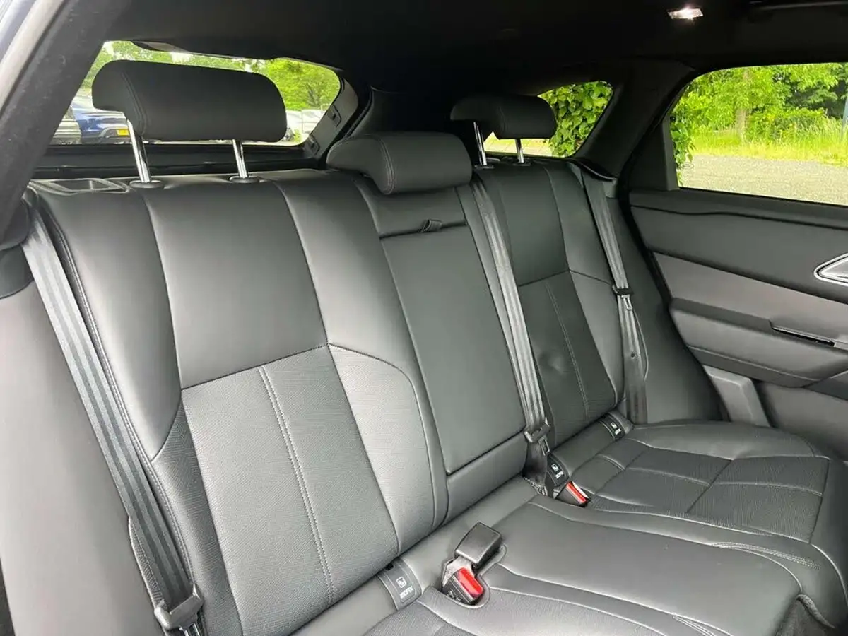 2025-land-rover-range-rover-velar-30-d300-dynamic-hse-big-18