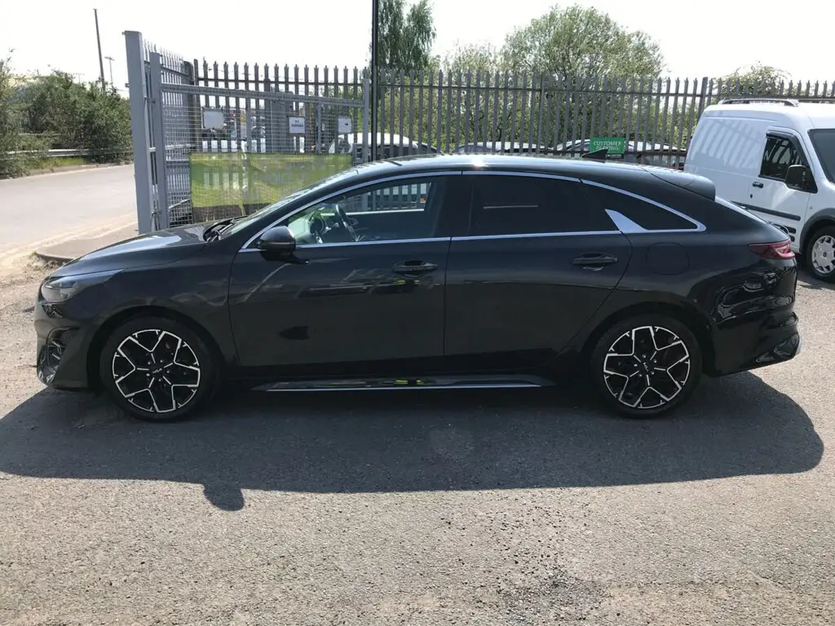 2022-kia-pro-ceed-15-t-gdi-gt-line-big-4