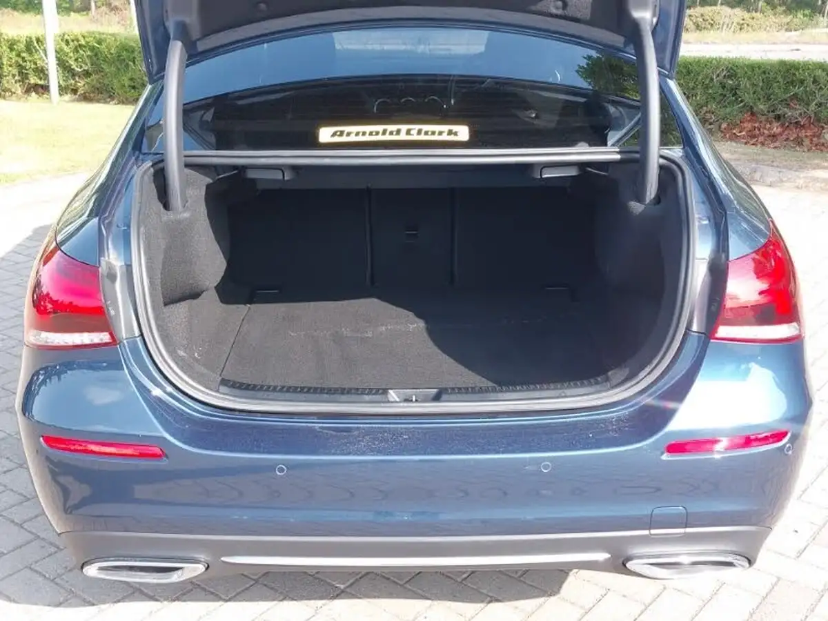 2021-mercedes-benz-a-class-20d-a180d-sport-executive-edition-saloon-4d-8g-dct-big-7