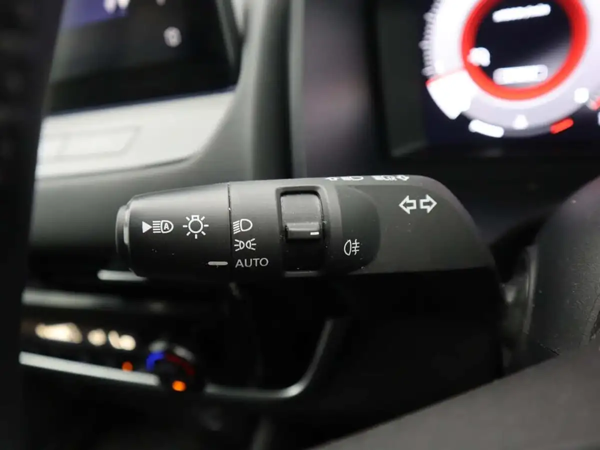 2022-nissan-qashqai-13-dig-t-n-connecta-140ps-big-32