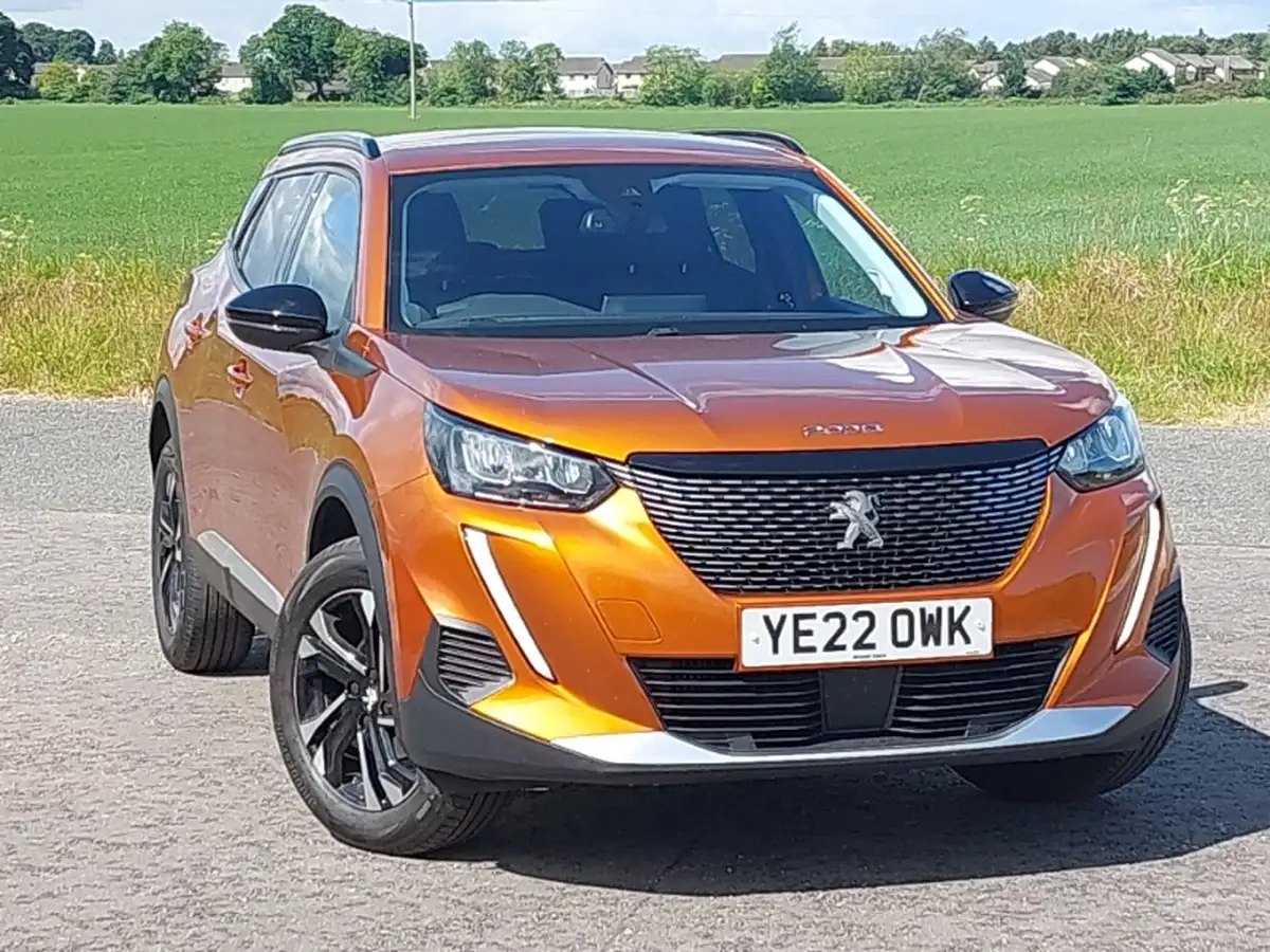 2022-peugeot-2008-suv-12-puretech-allure-premium-100bhp-big-0