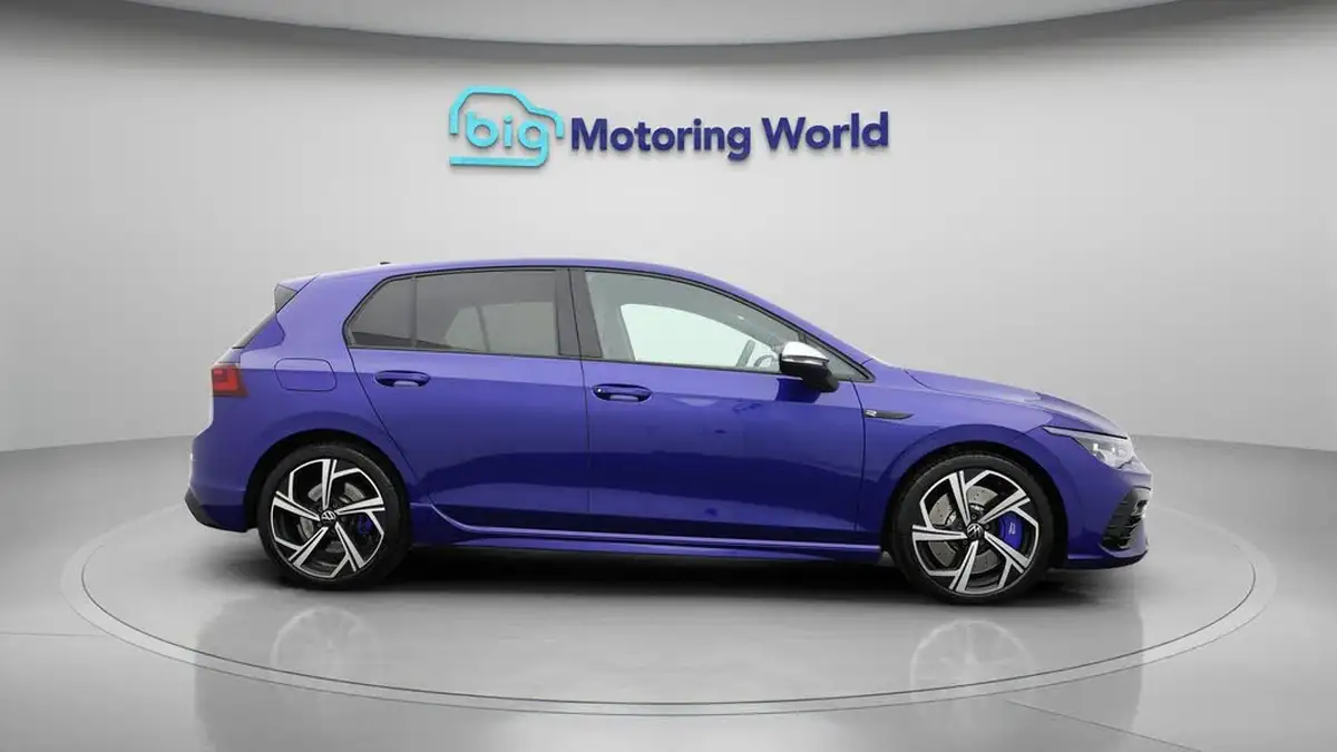 2023-volkswagen-golf-20-tsi-r-320ps-hatchback-big-8