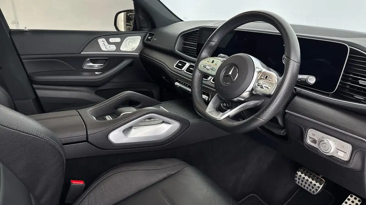 2023-mercedes-benz-gle-class-29d-gle400d-amg-line-premium-plus-331ps-coupe-big-9