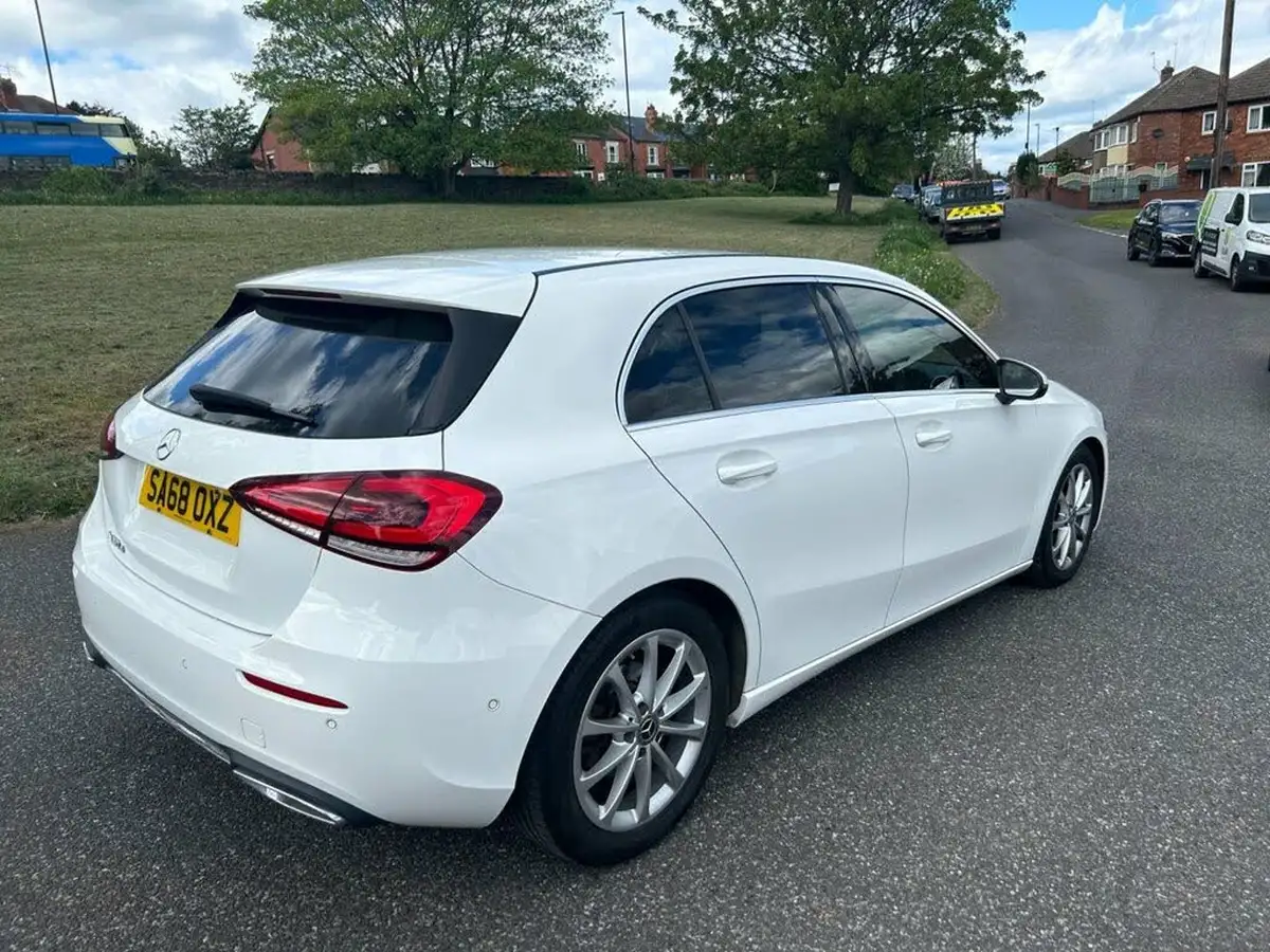 2018-mercedes-benz-a-class-15d-a180d-sport-116ps-executivess-hatchback-5d-7g-dct-big-4