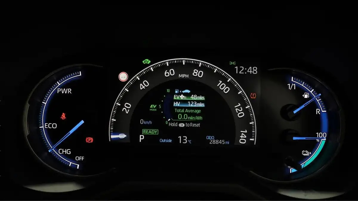 2022-toyota-rav4-25-vvt-i-design-302bhp-plug-in-big-10