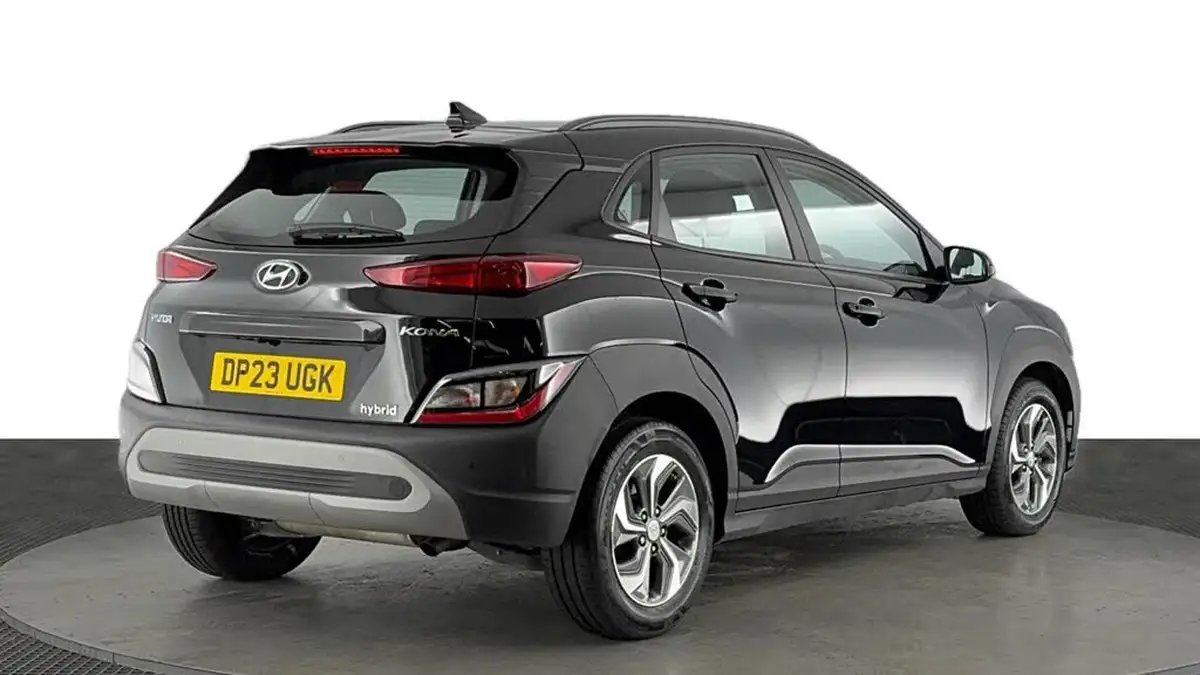 2023-hyundai-kona-16-gdi-se-connect-big-3