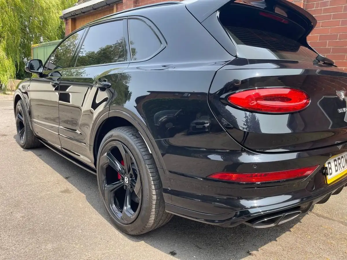 2023-bentley-bentayga-40-v8-s-big-6