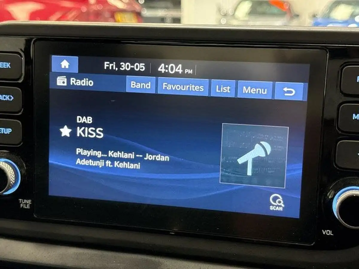 2022-hyundai-i20-10-t-gdi-se-connect-eclutch-imt-big-27