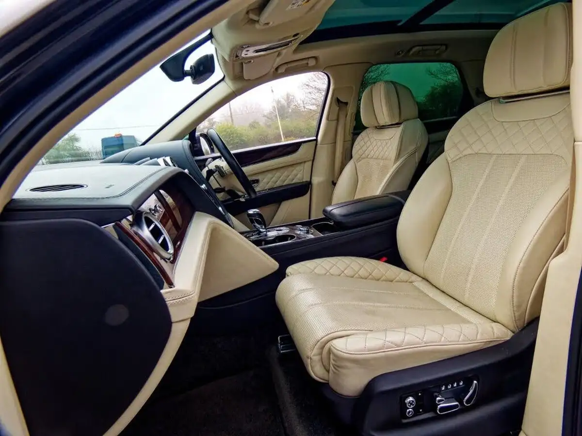 2017-bentley-bentayga-40-diesel-big-26