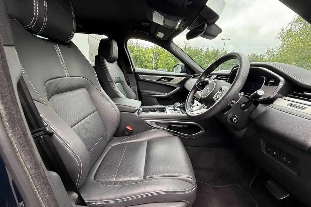2022-jaguar-f-pace-20-p400e-r-dynamic-se-big-8
