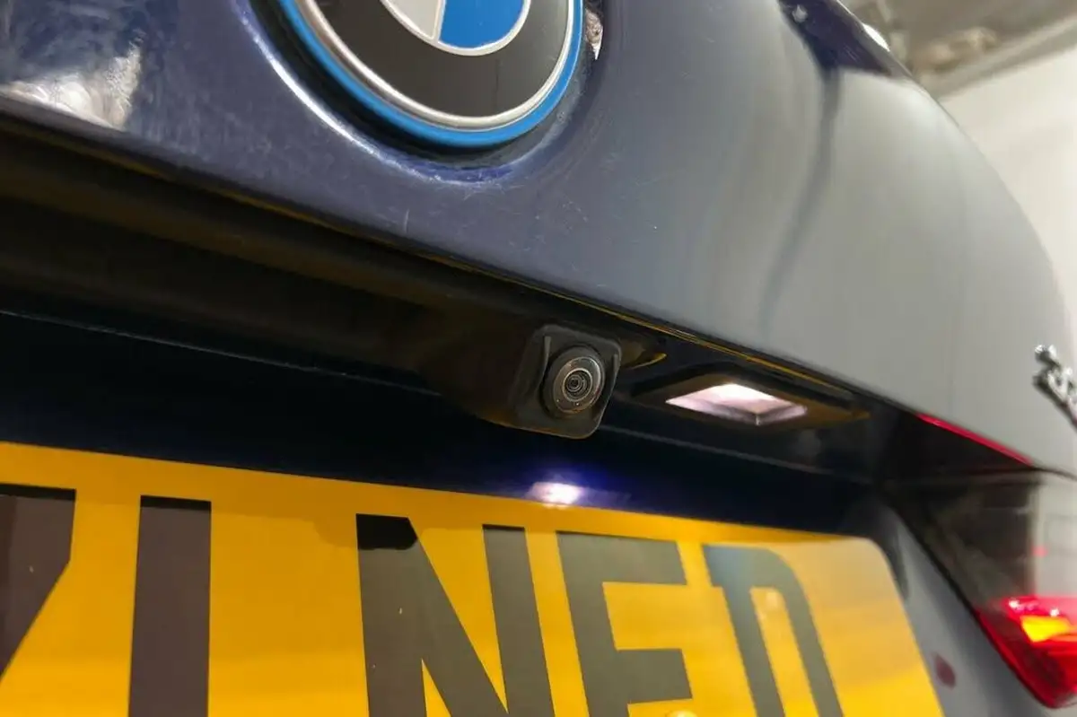 2021-bmw-3-series-20-330e-m-sport-pro-edition-saloon-4d-big-19