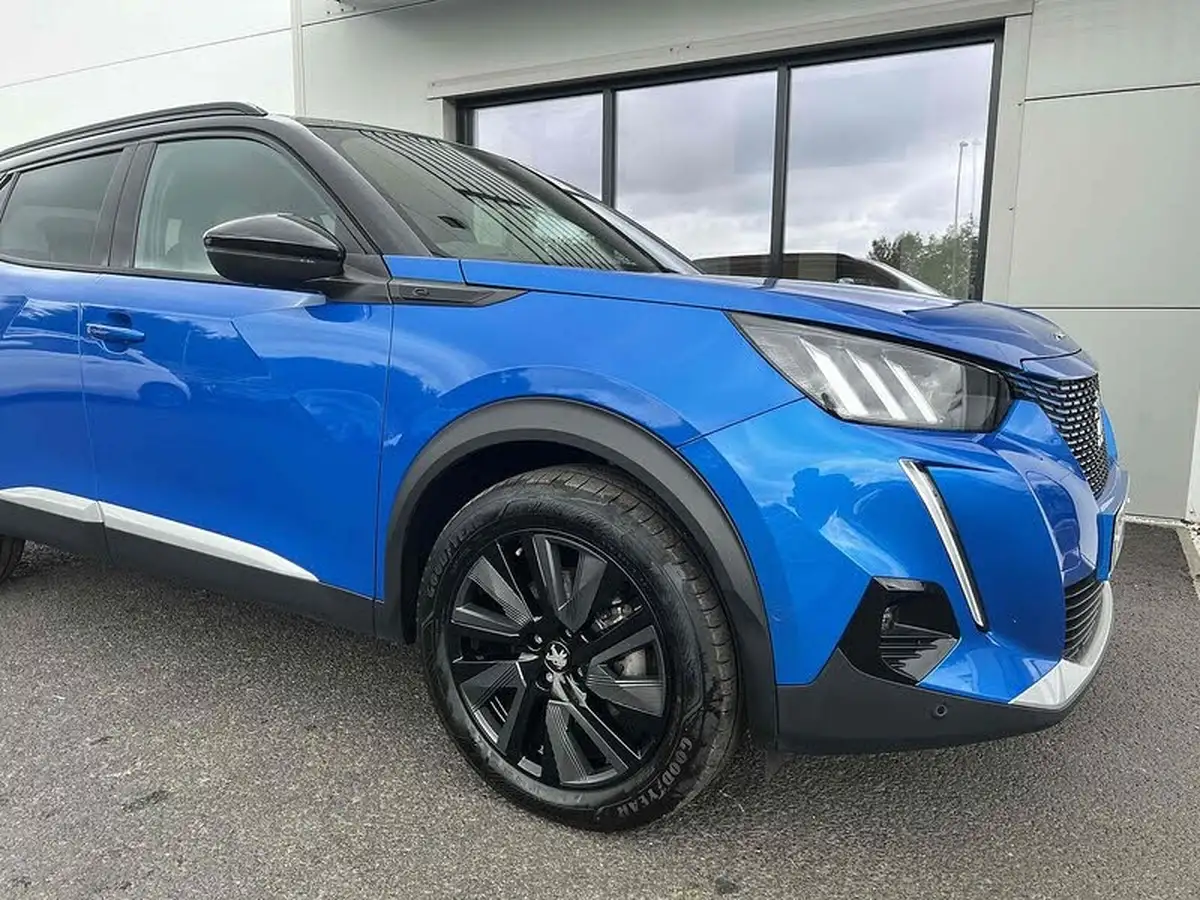 2021-peugeot-2008-suv-e-gt-premium-big-21