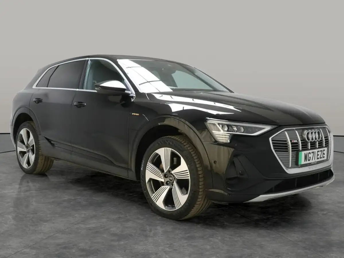 2021-audi-e-tron-55e-s-line-station-wagon-big-10
