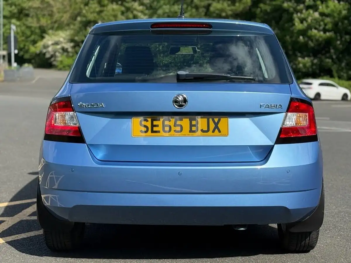 2015-skoda-fabia-12-tsi-se-109ps-hatchback-dsg-big-15