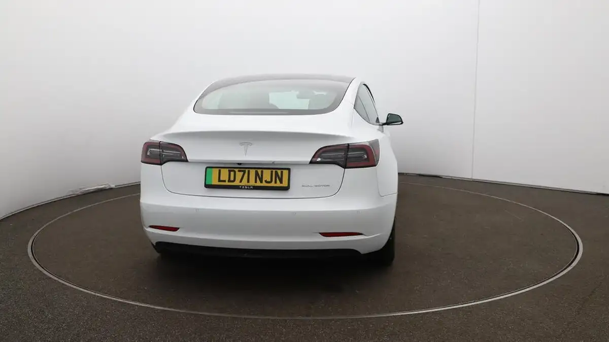2021-tesla-model-3-e-long-range-awd-big-57