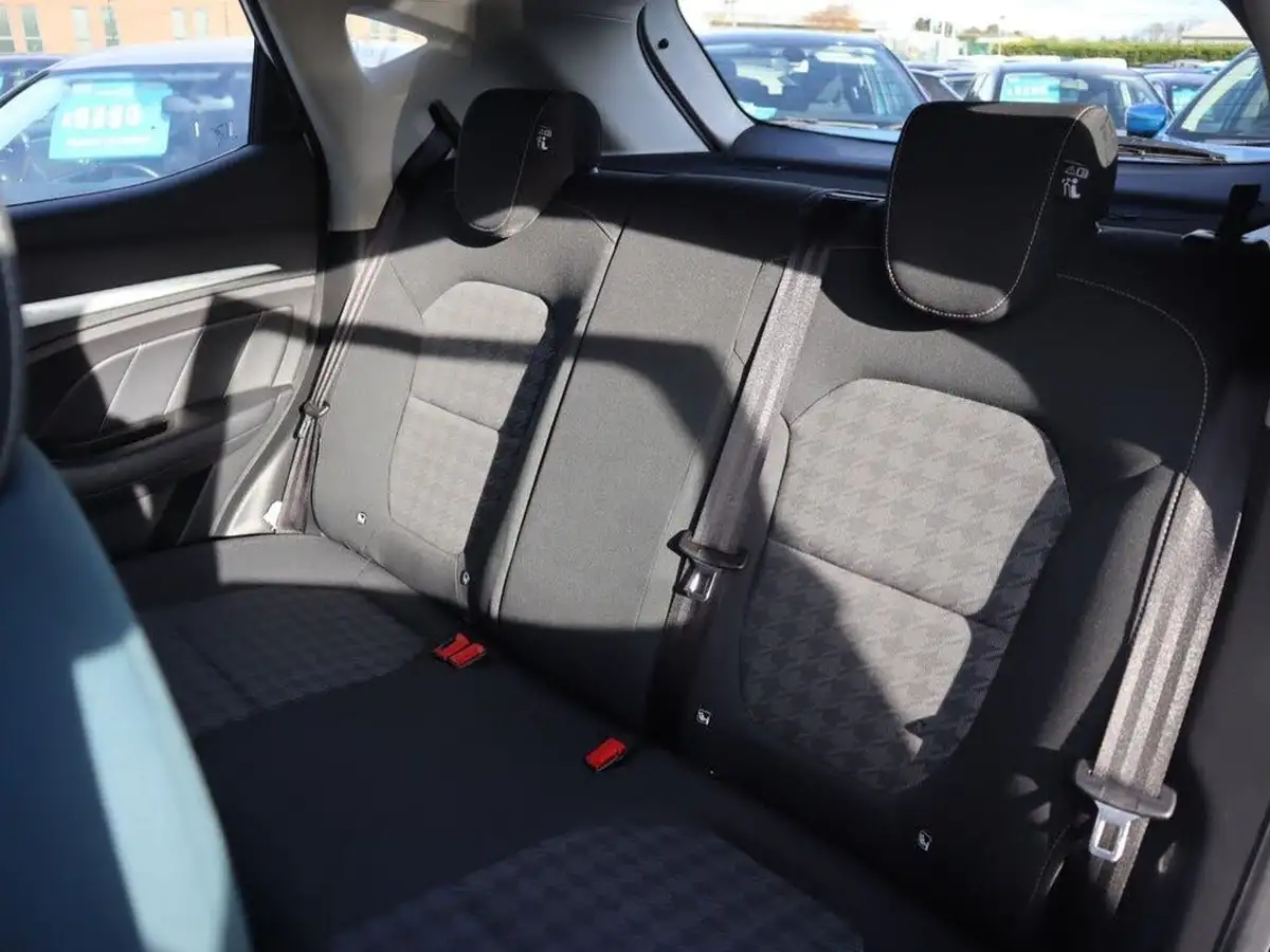 2019-mg-zs-suv-15-vti-tech-excite-106ps-big-38