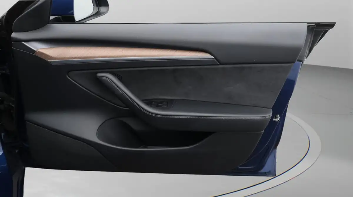 2021-tesla-model-3-e-long-range-4x4-big-15