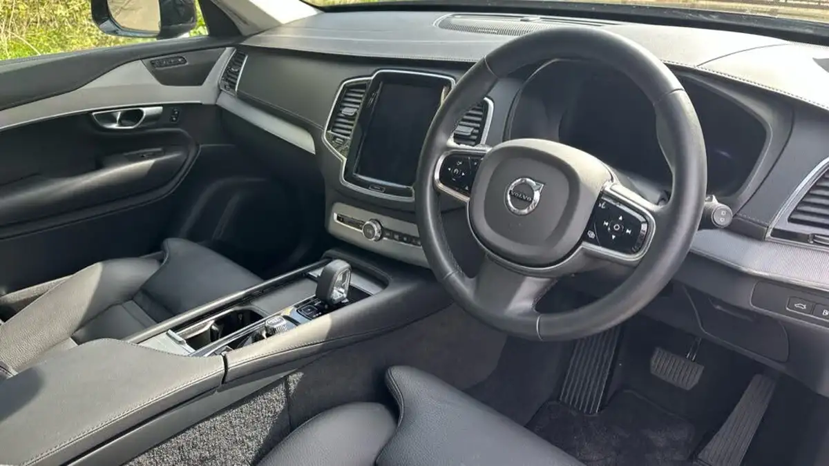 2024-volvo-xc90-20-t8-plus-big-4