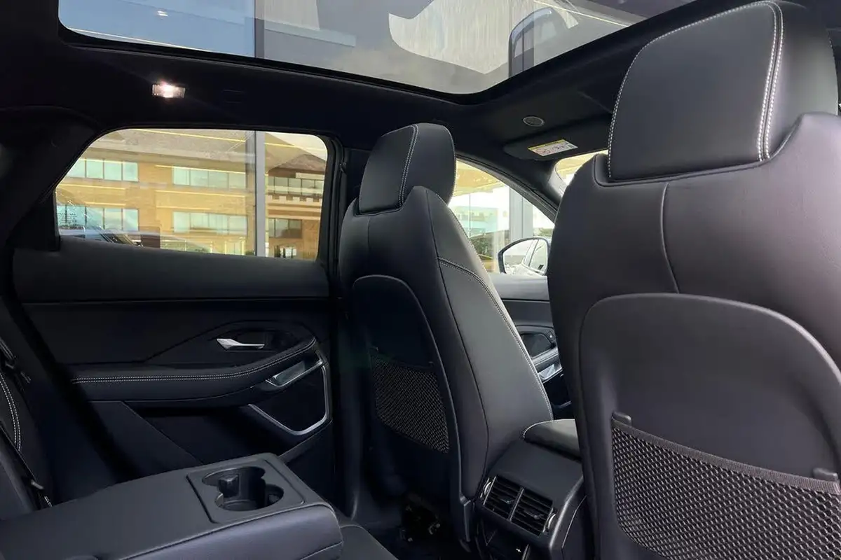 2024-jaguar-e-pace-20-d200-r-dynamic-se-black-big-30