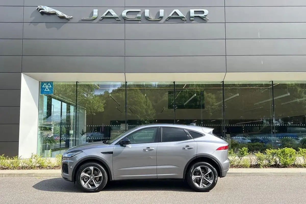 2024-jaguar-e-pace-20-d200-r-dynamic-se-black-big-6
