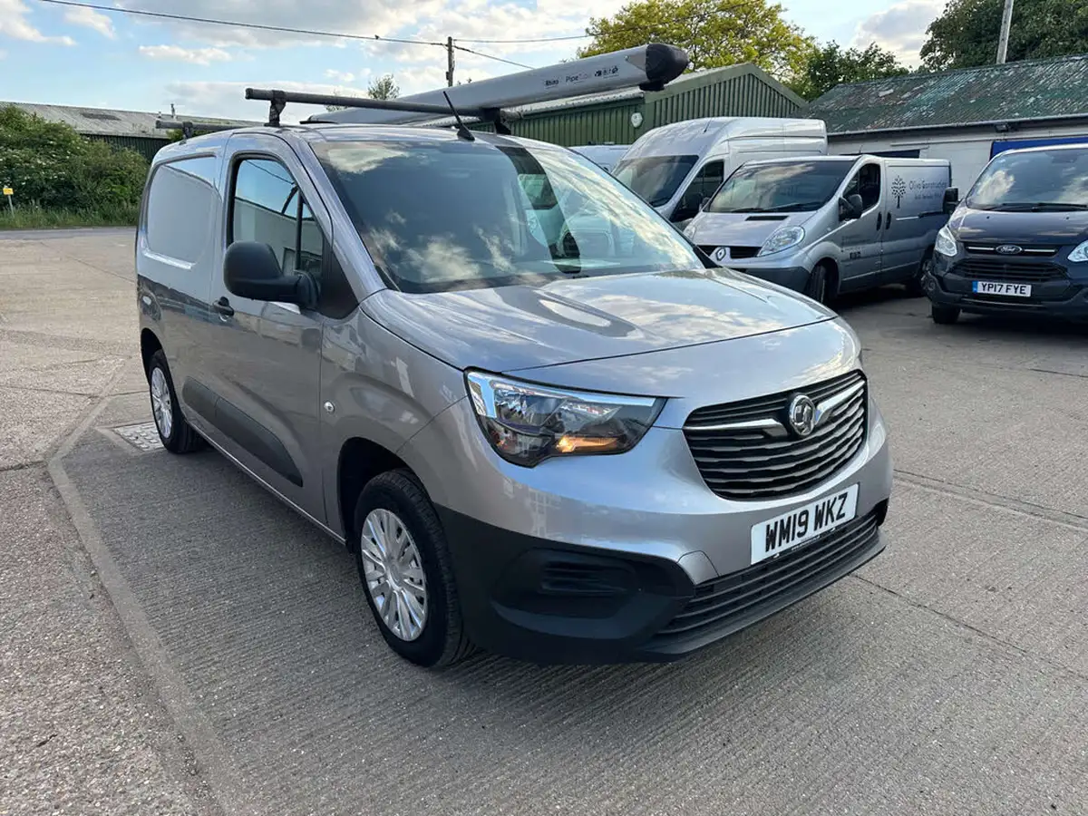 2019-vauxhall-combo-16cdti-edition-2000-100pseu6-big-13