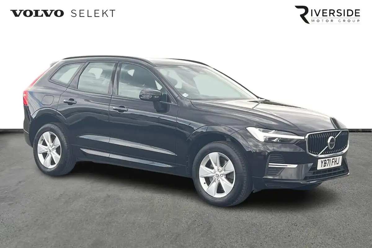 2021-volvo-xc60-20td-b4-momentum-awd-big-0