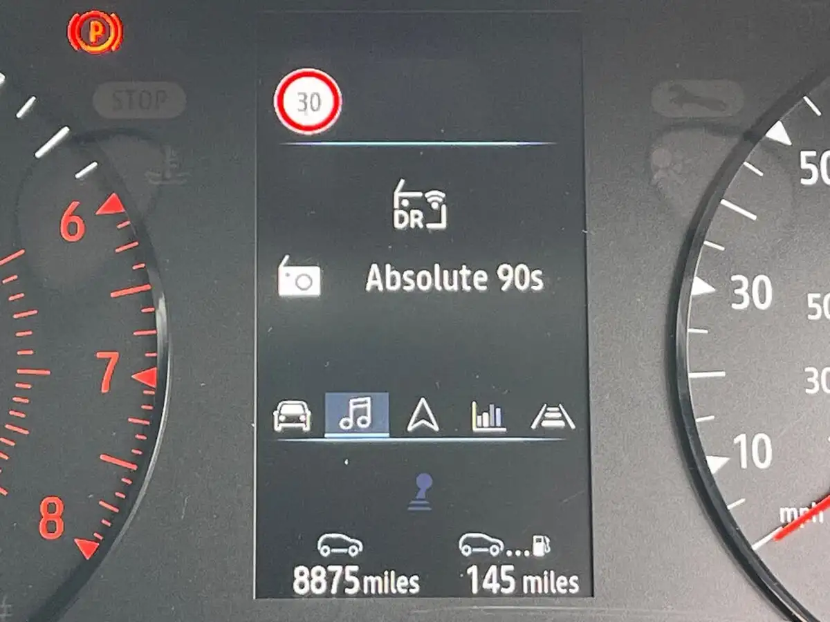 2021-renault-captur-10-tce-iconic-90ps-big-23