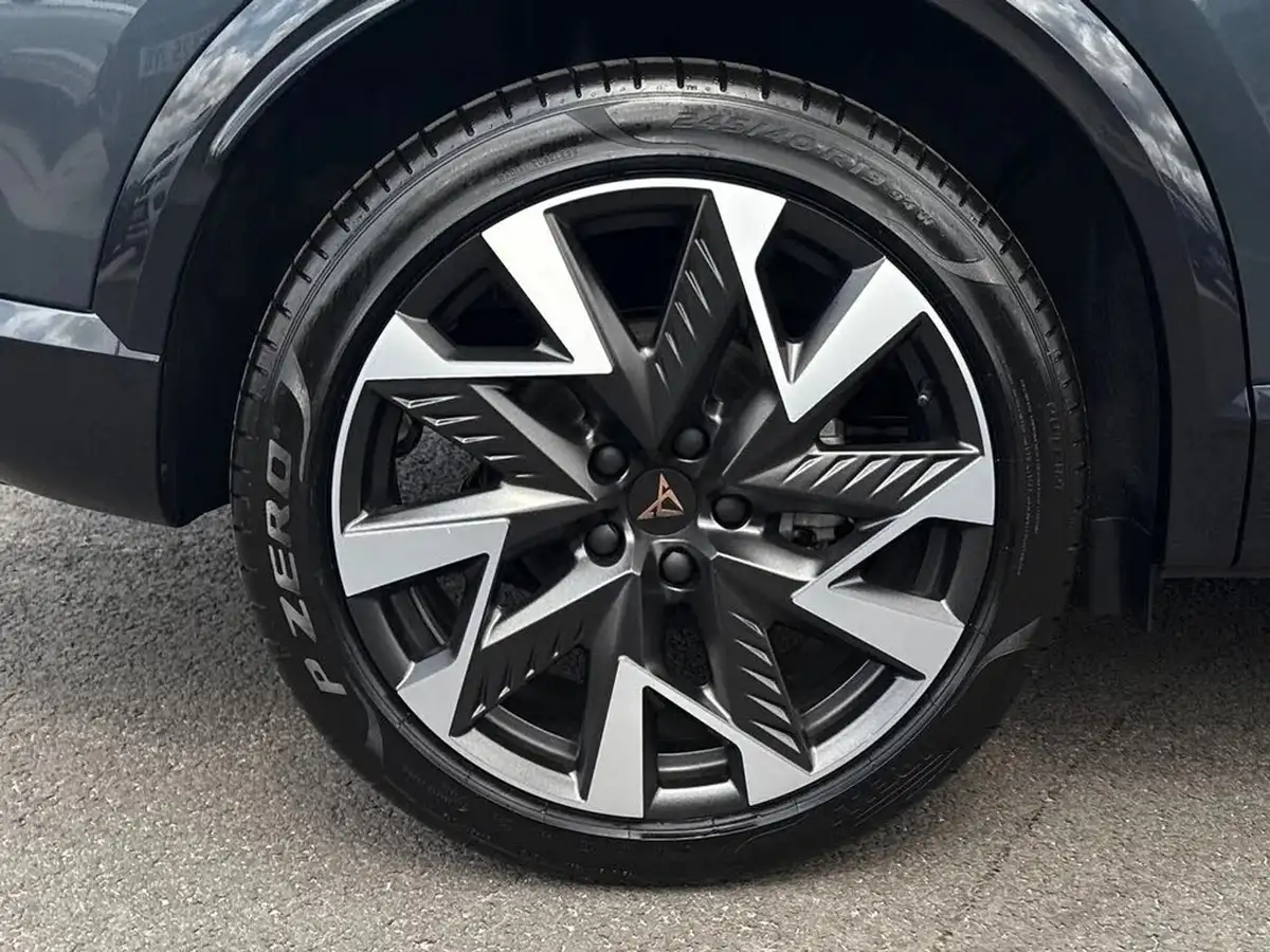 2025-cupra-formentor-15-e-hybrid-v2-big-21