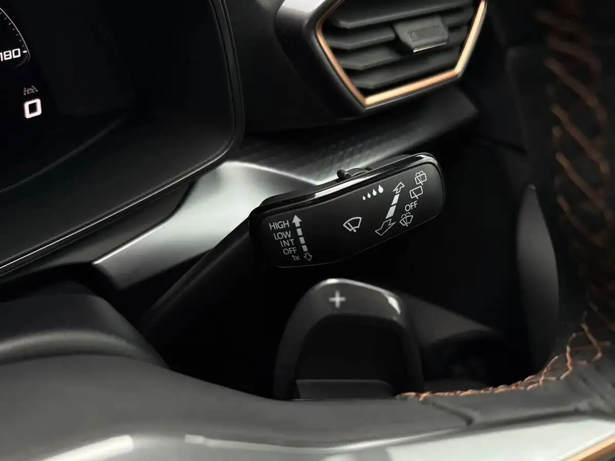 2025-cupra-formentor-15-e-hybrid-v2-big-49