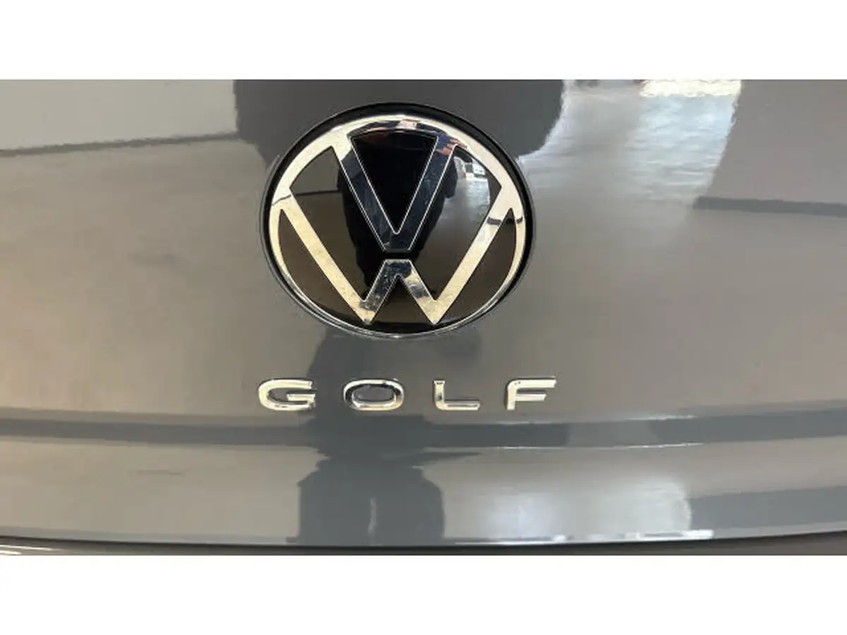 2021-volkswagen-golf-15-tsi-life-130ps-hatchback-big-25