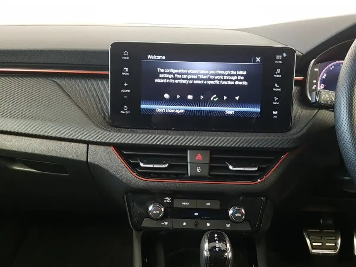2024-skoda-kamiq-10-tsi-monte-carlo-116ps-dsg-big-10