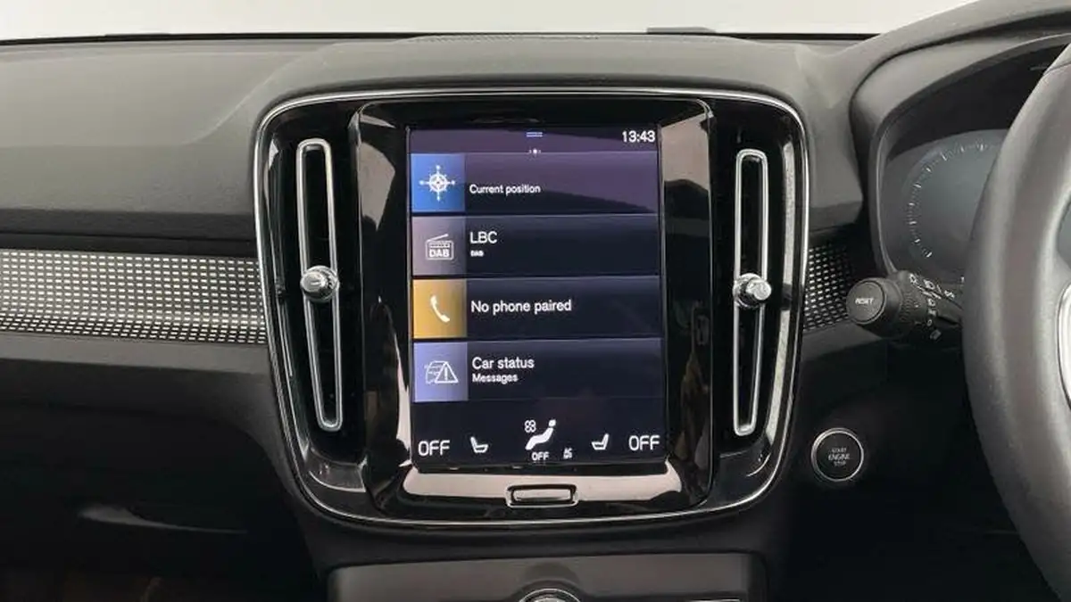 2021-volvo-xc40-15-t5-r-design-262bhp-big-6