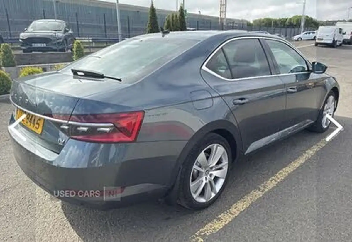 2021-skoda-superb-14-tsi-se-l-hatchback-big-1