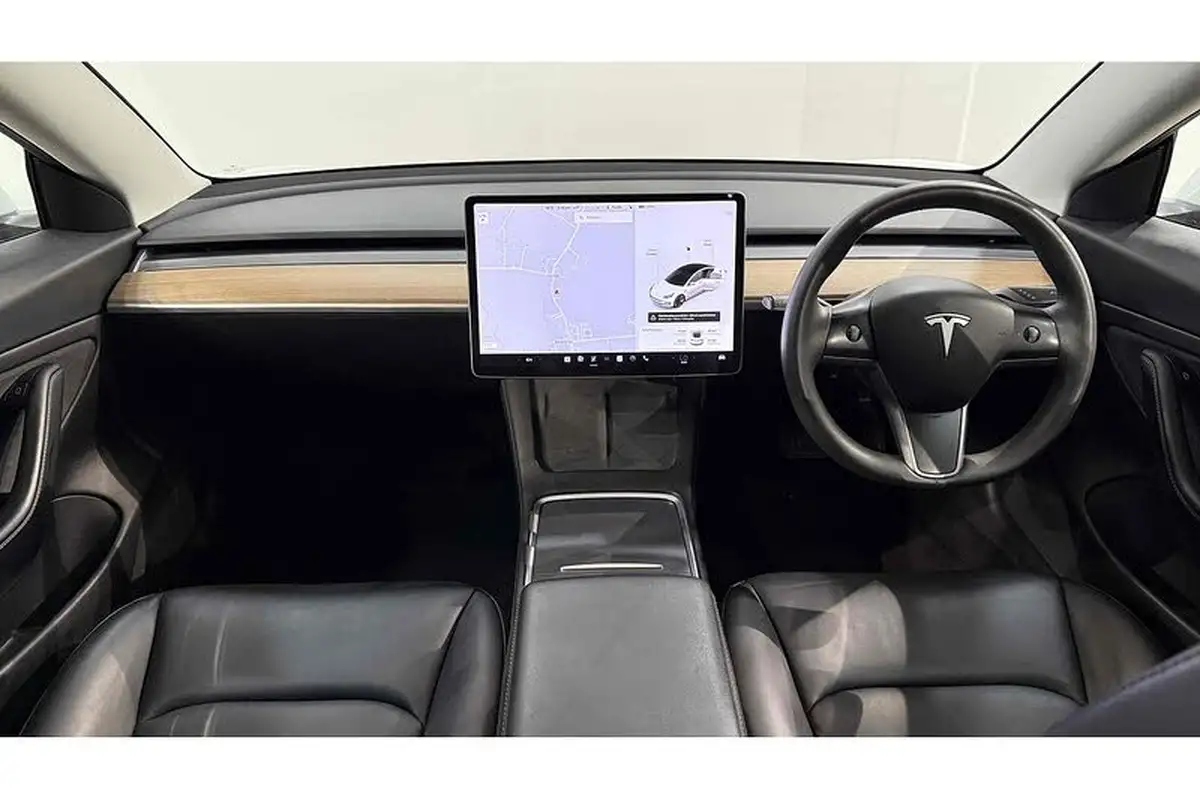 2020-tesla-model-3-e-standard-plus-big-35