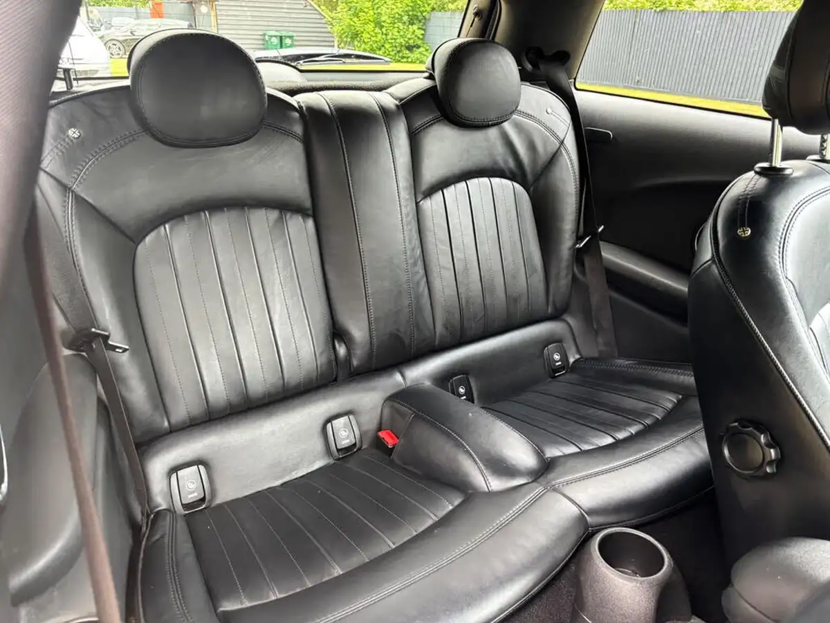 2017-mini-cooper-20-cooper-s-chili-ss-hatchback-3d-big-30