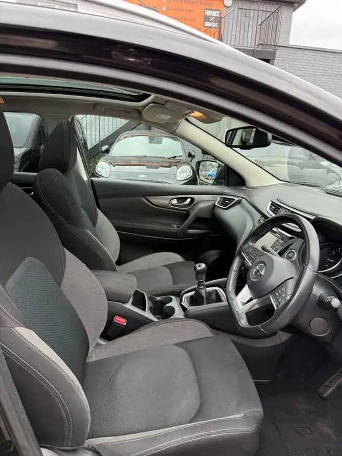 2018-nissan-qashqai-12-dig-t-n-connecta-big-10
