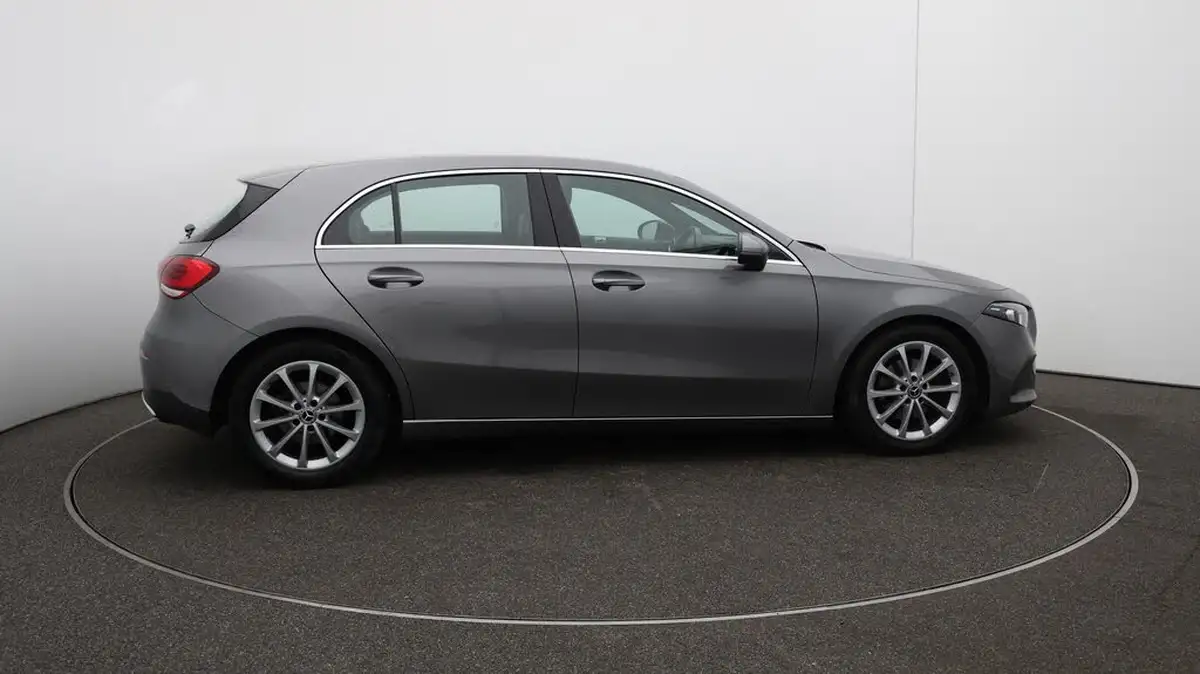 2019-mercedes-benz-a-class-15d-a180d-sport-hatchback-5d-7g-dct-big-41