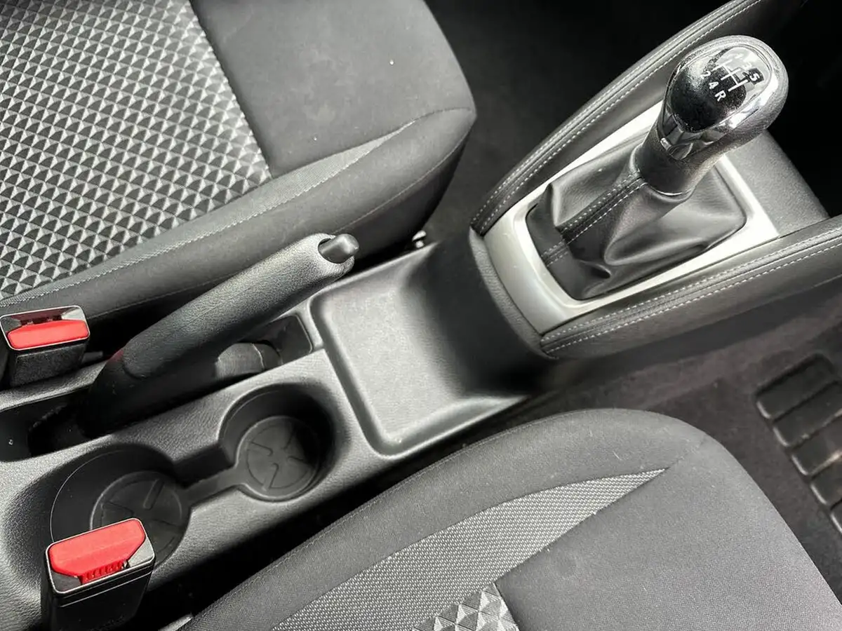 2021-nissan-micra-10-ig-t-acenta-big-24