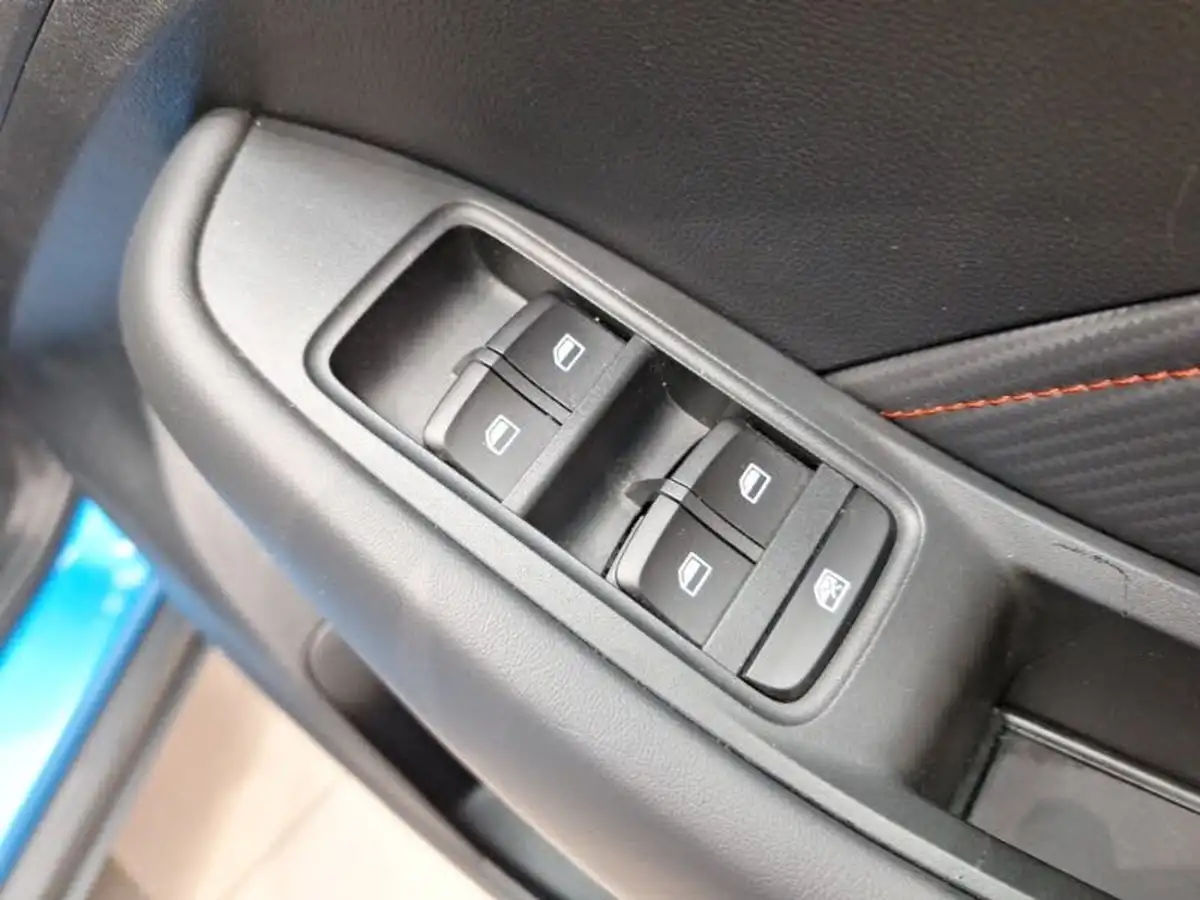 2024-mg-zs-suv-15-vti-tech-exclusive-big-17