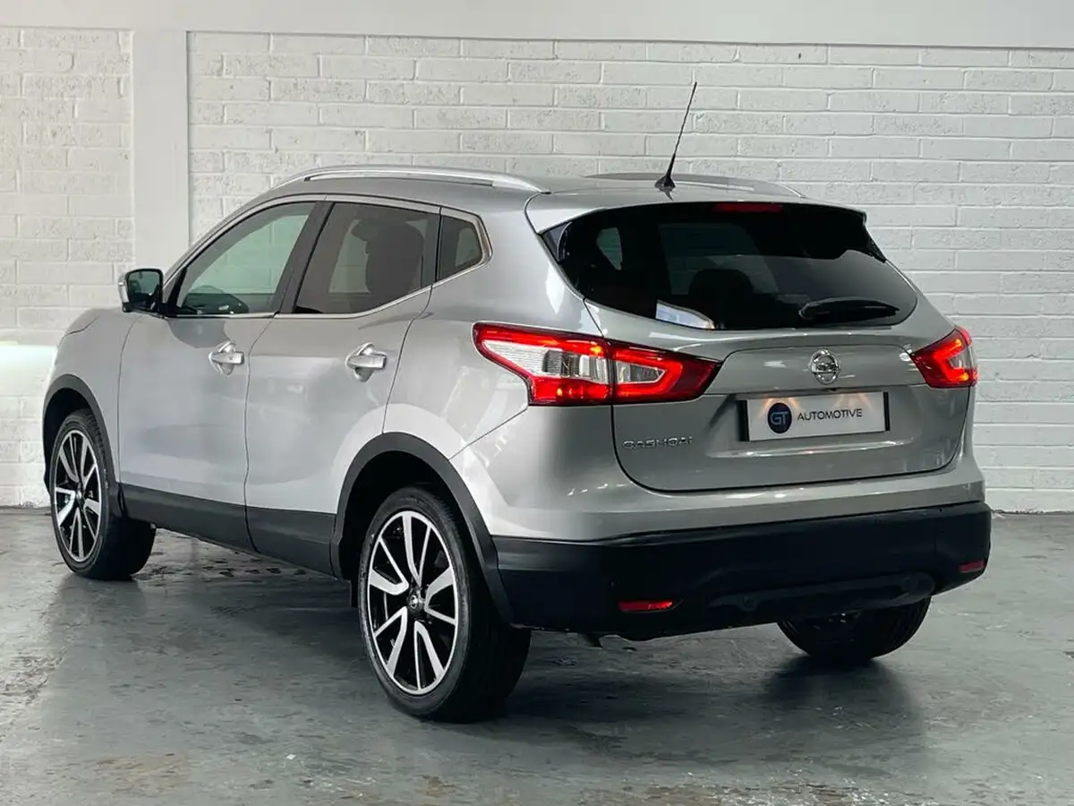 2016-nissan-qashqai-16dci-tekna-xtronic-cvt-big-5