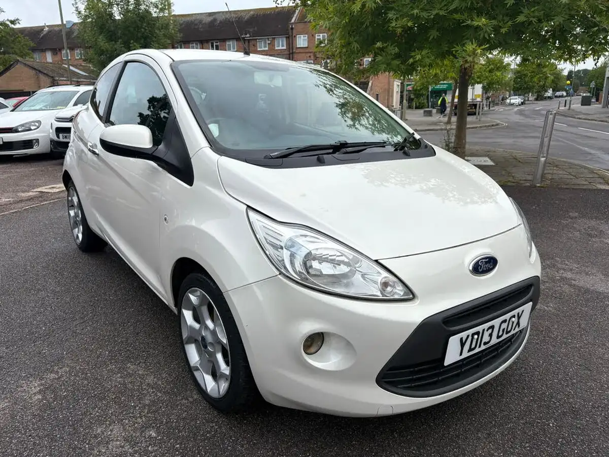 2013-ford-ka-12-titanium-big-0