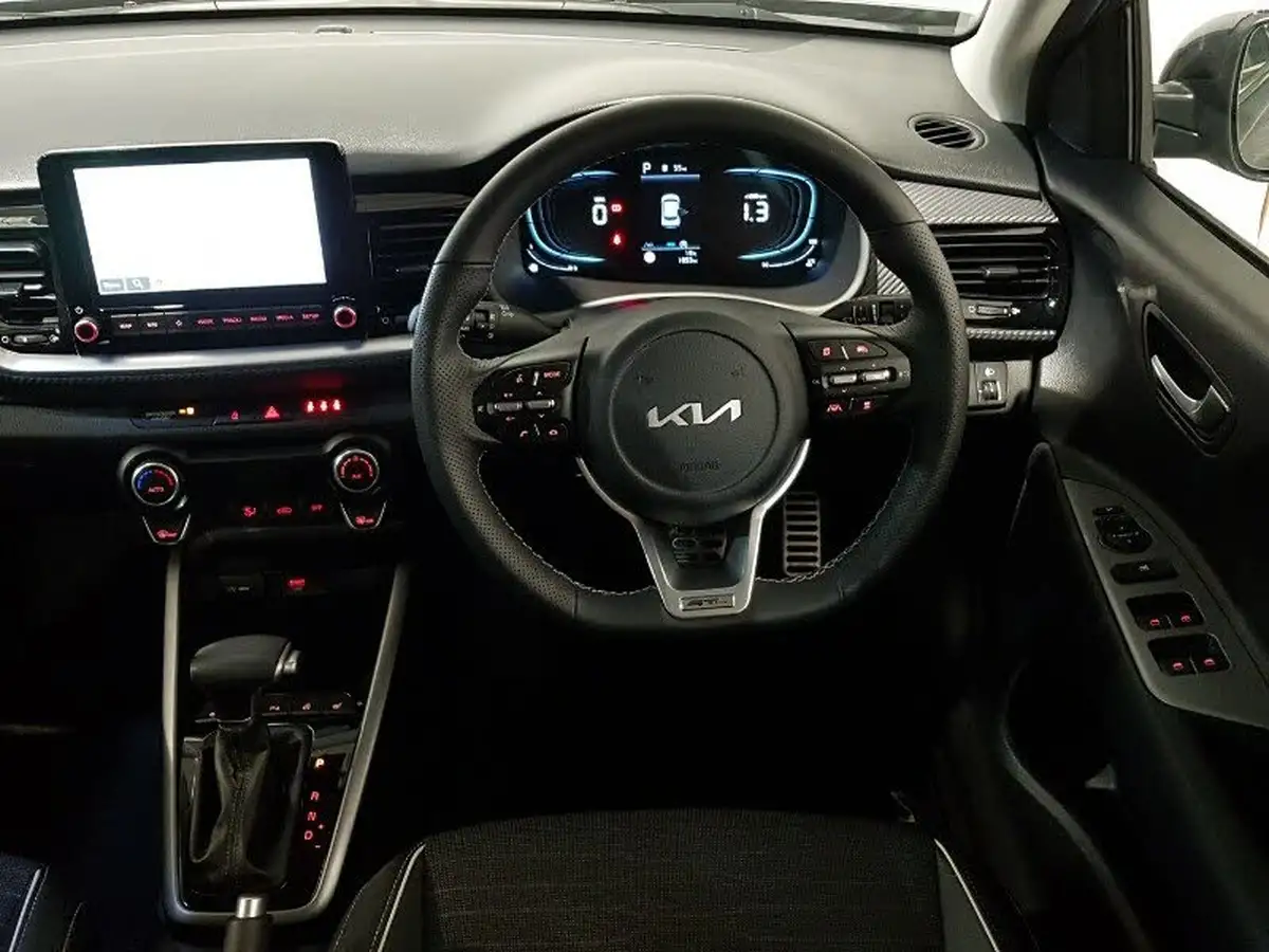 2025-kia-stonic-10-t-gdi-gt-line-s-dct-big-6